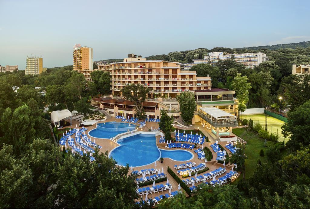 Kristal Hotel Goudstrand Buitenkant foto